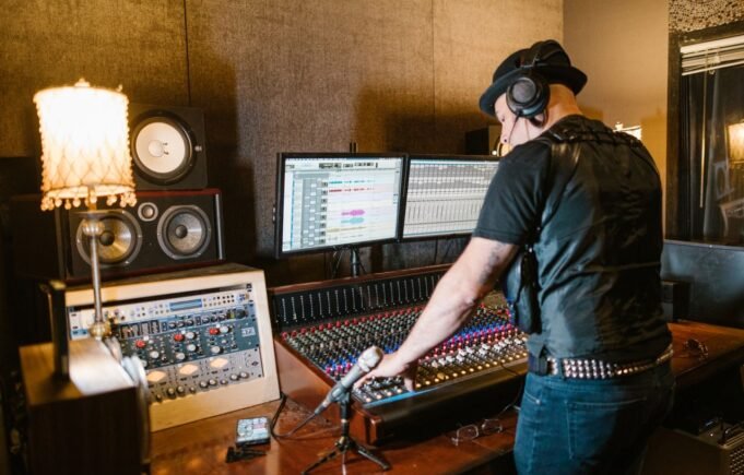How Streaming Algorithms Are Shaping What We Listen To